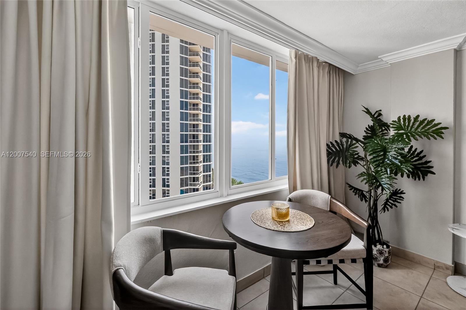 Large-sized studio and one of the nicest apartments in the building — a must-see! Professionally decorated studio residence with direct ocean views at Marco Polo in Sunny Isles Beach. Spacious layout featuring modern finishes, abundant natural light, and a functional open-concept design.
The unit is fully furnished and move-in ready, thoughtfully designed with high-quality furnishings throughout.
Prime location within walking distance to the beach, restaurants, and shopping.
Excellent opportunity for an end-user, vacation home, or investment property.