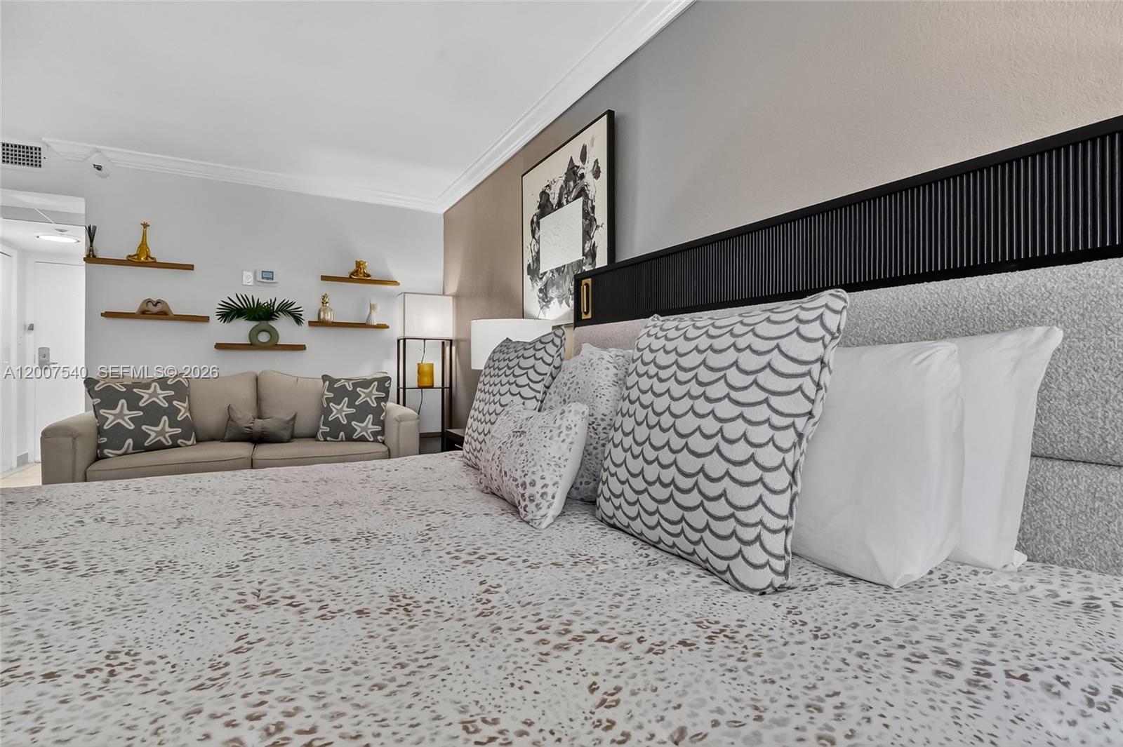 THE AVENTURA BEACH CLUB C - Residential