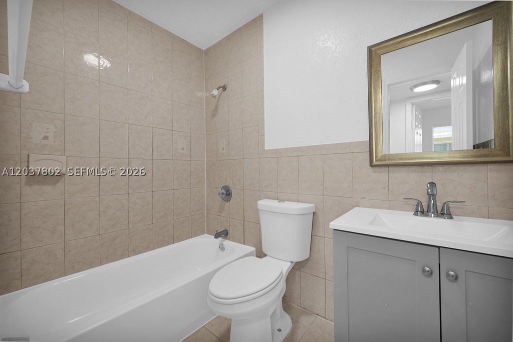 KIMBERLY FOREST - Residential Lease