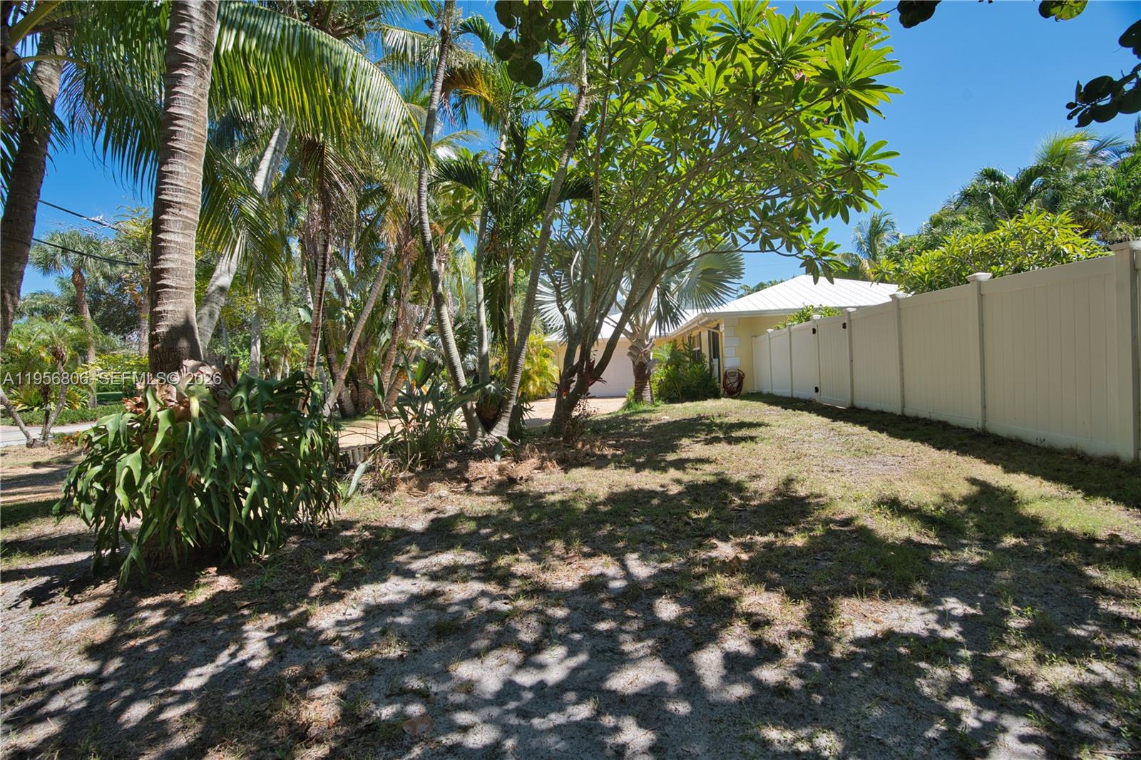 PALM ROW - Residential