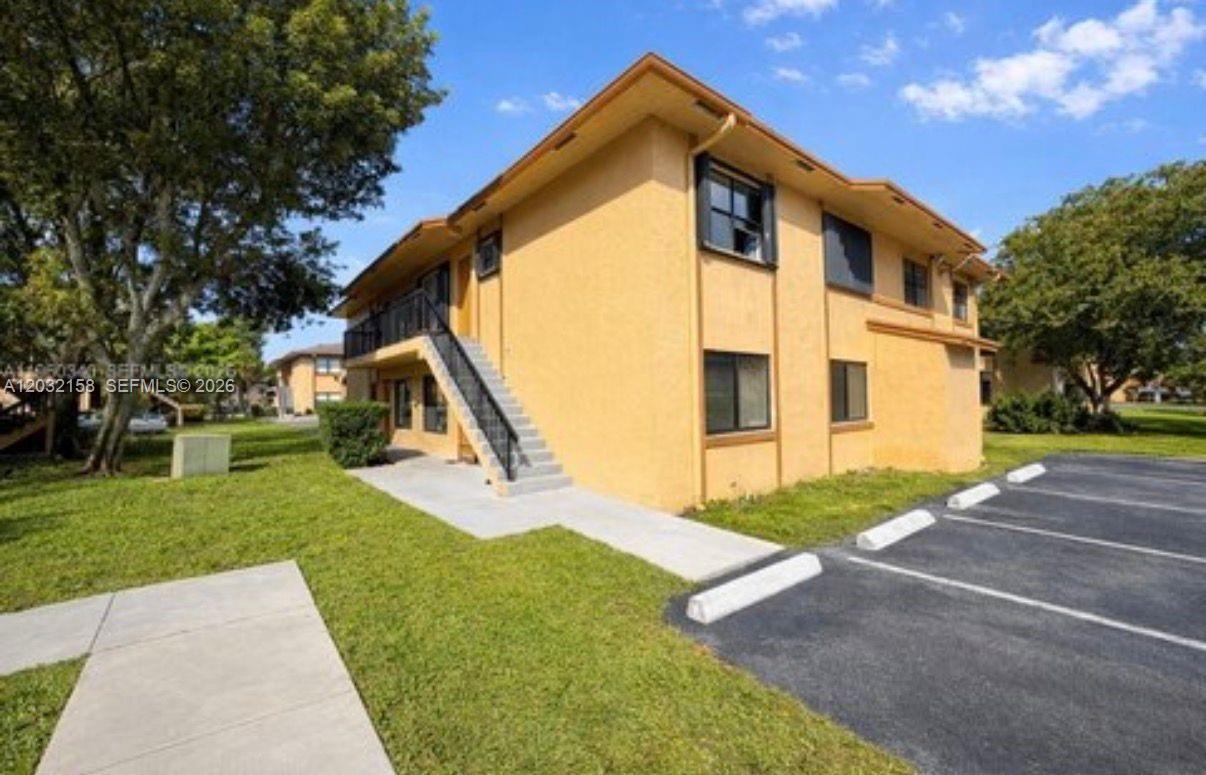 LAGO GRANDE TWO CONDO - Residential Lease