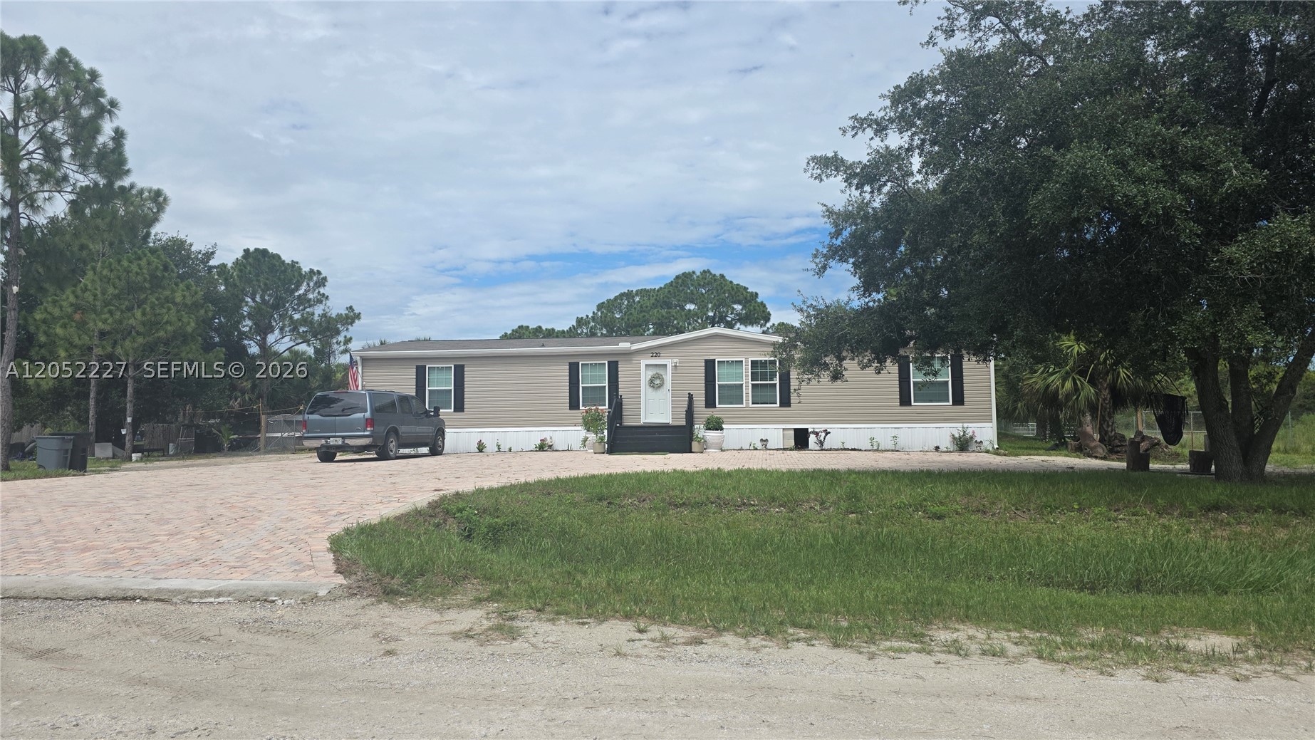 MONTURA SOUTH HALF (100804 - Residential
