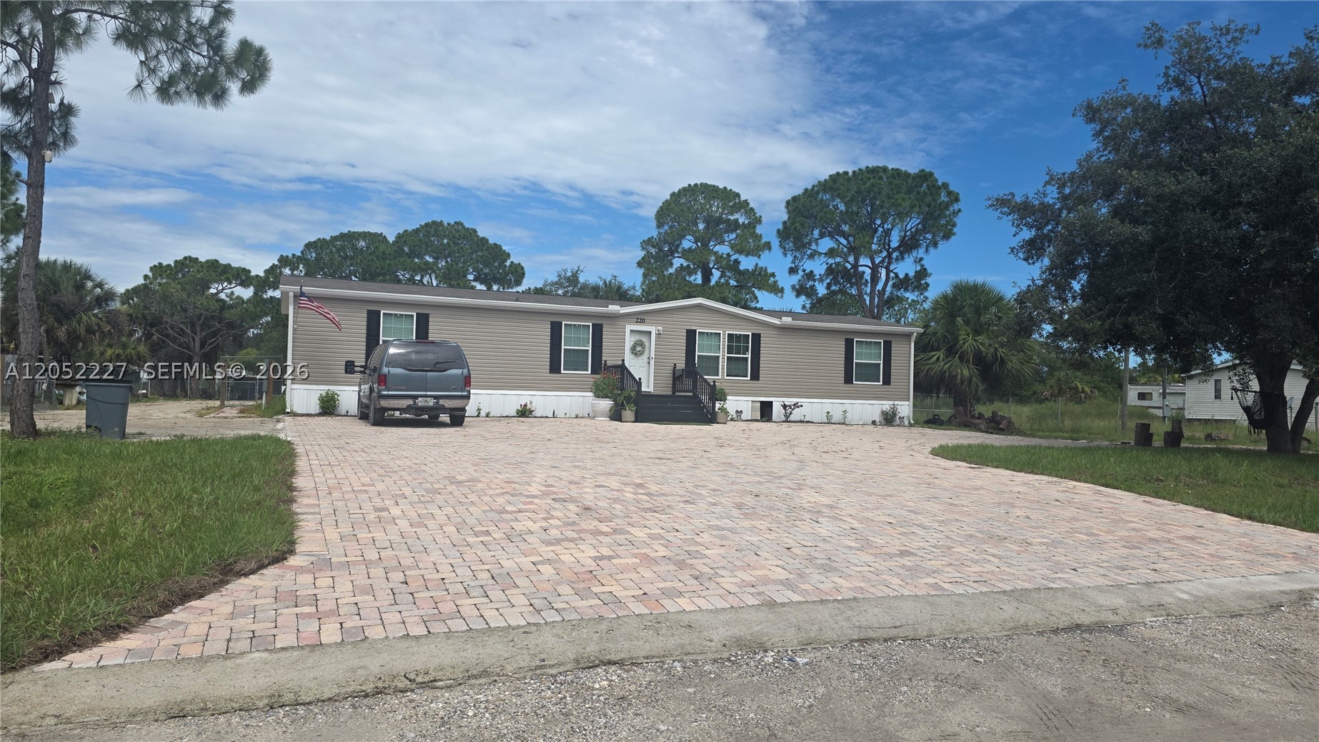 MONTURA SOUTH HALF (100804 - Residential
