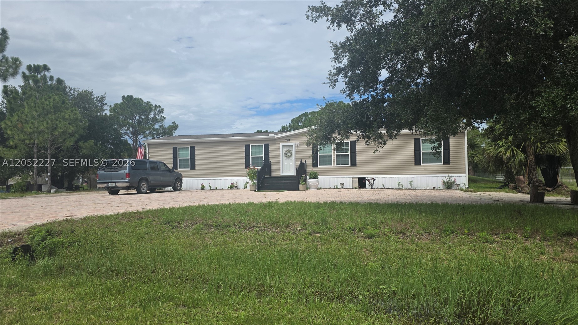 MONTURA SOUTH HALF (100804 - Residential