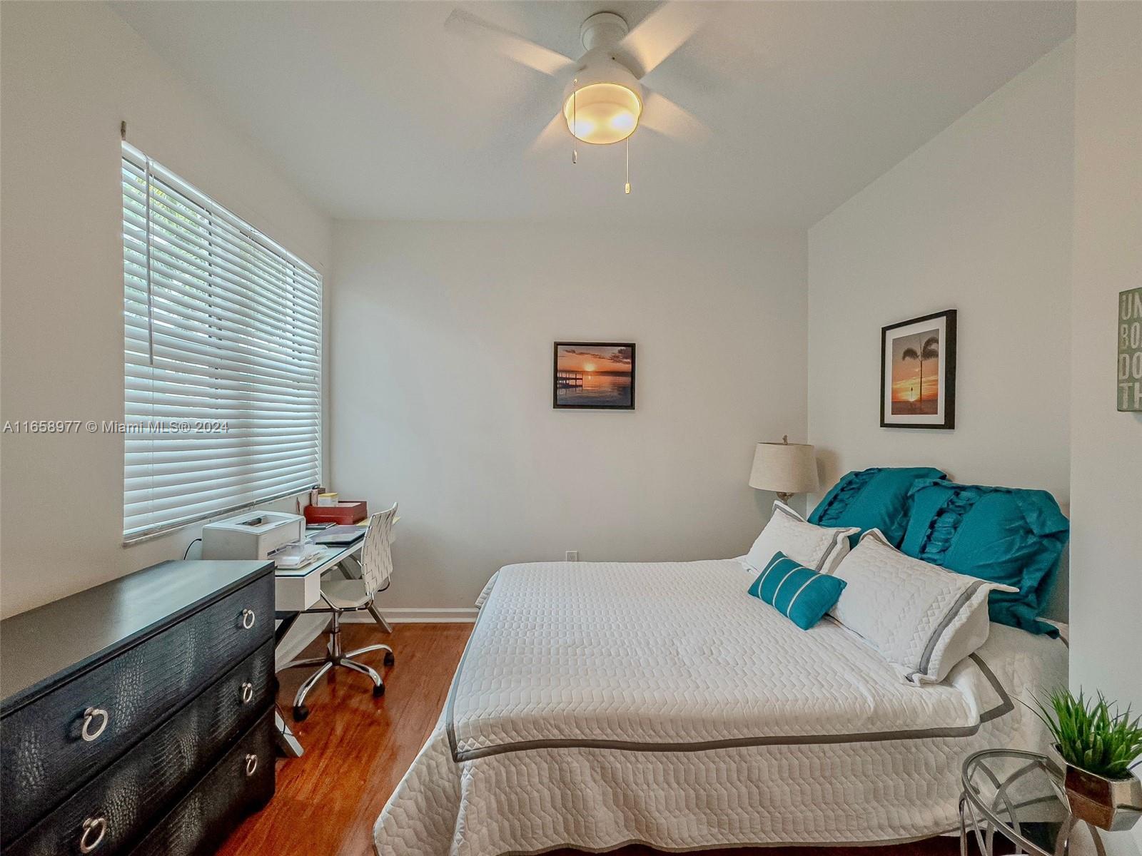 360 CONDO C - Residential