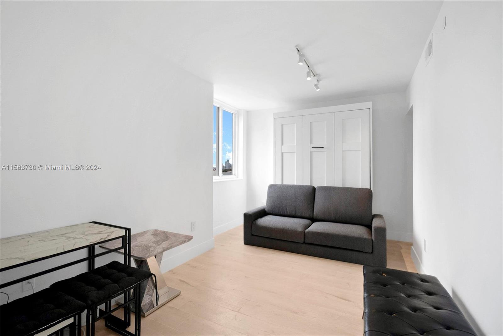 BAYVIEW PLAZA CONDO - Residential Lease