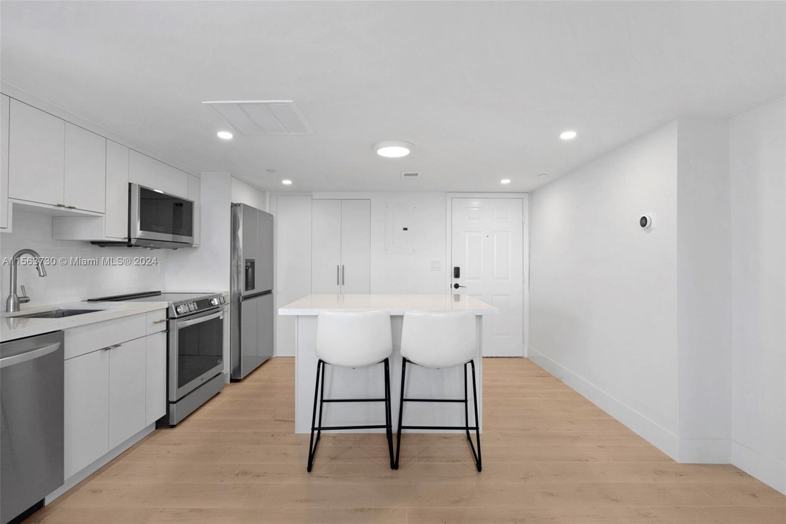 BAYVIEW PLAZA CONDO - Residential Lease