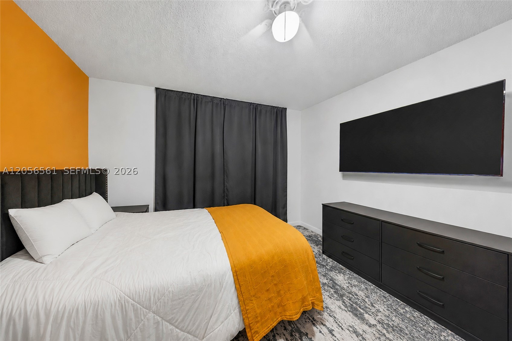 WINDWARD LAKES CONDO - Residential