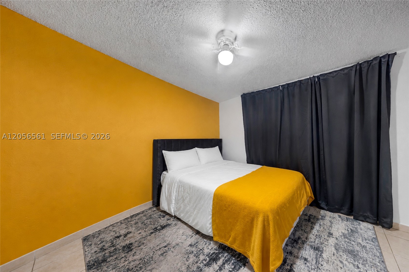 WINDWARD LAKES CONDO - Residential
