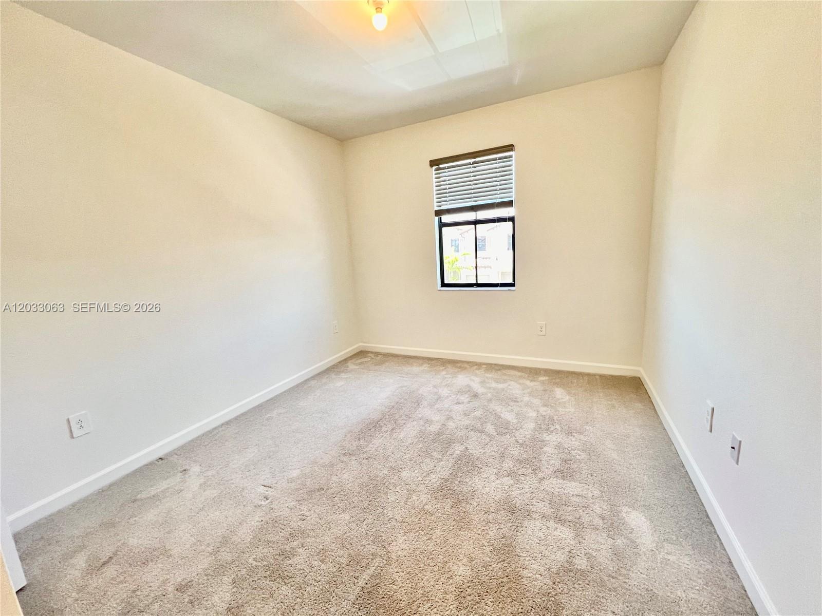 CORSICA SILVER PALM - Residential Lease