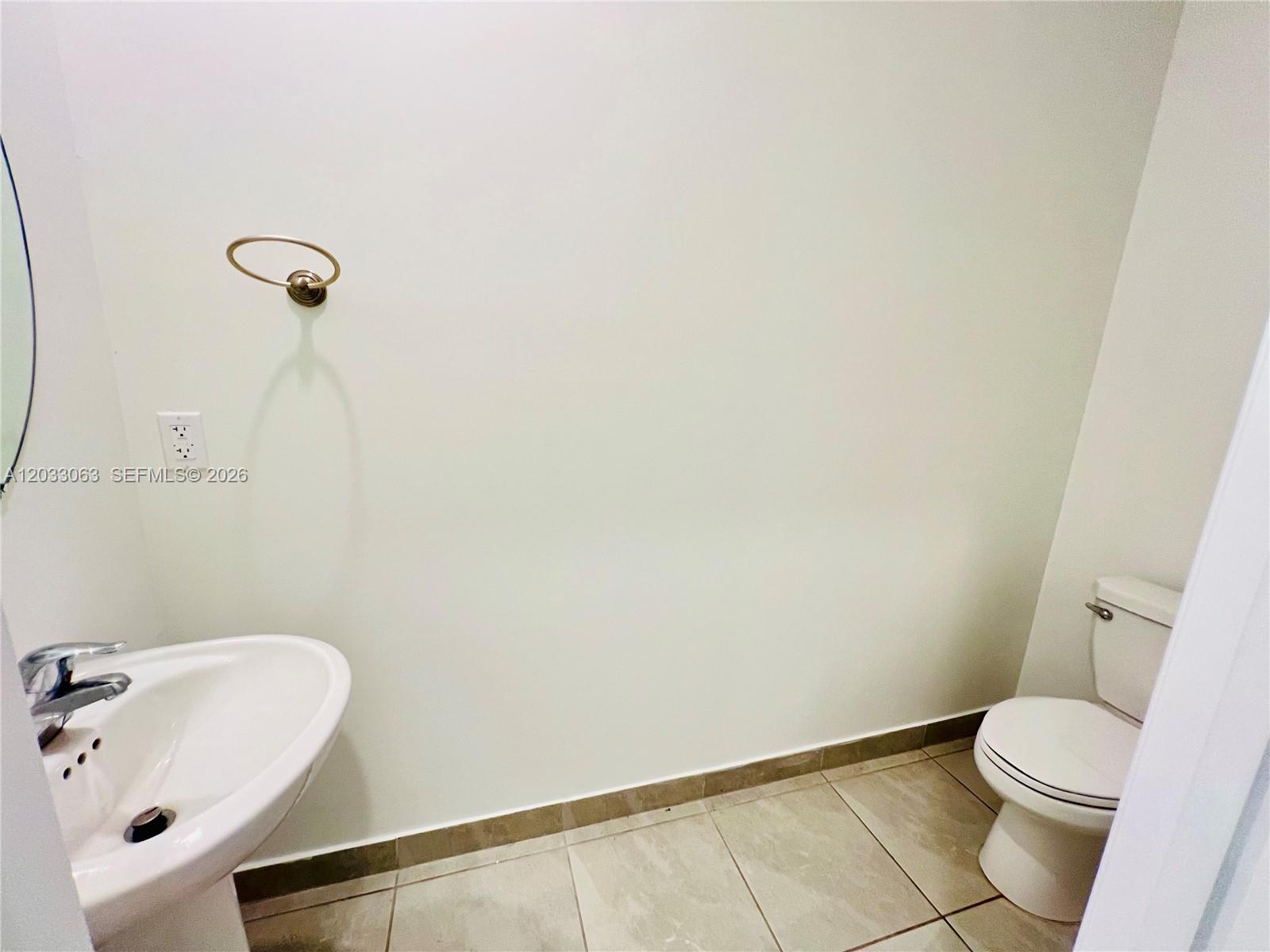 CORSICA SILVER PALM - Residential Lease