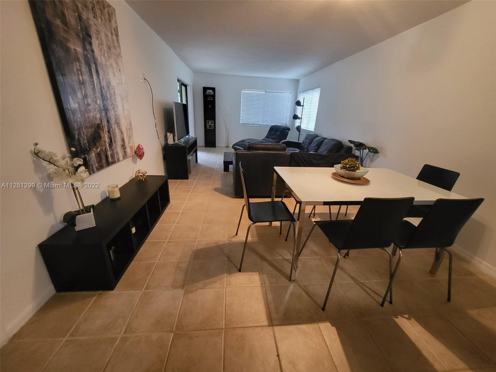 RACQUET CLUB VILLAGE APTS - Residential