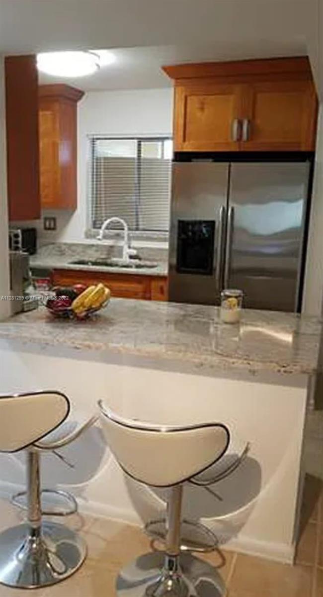 RACQUET CLUB VILLAGE APTS - Residential