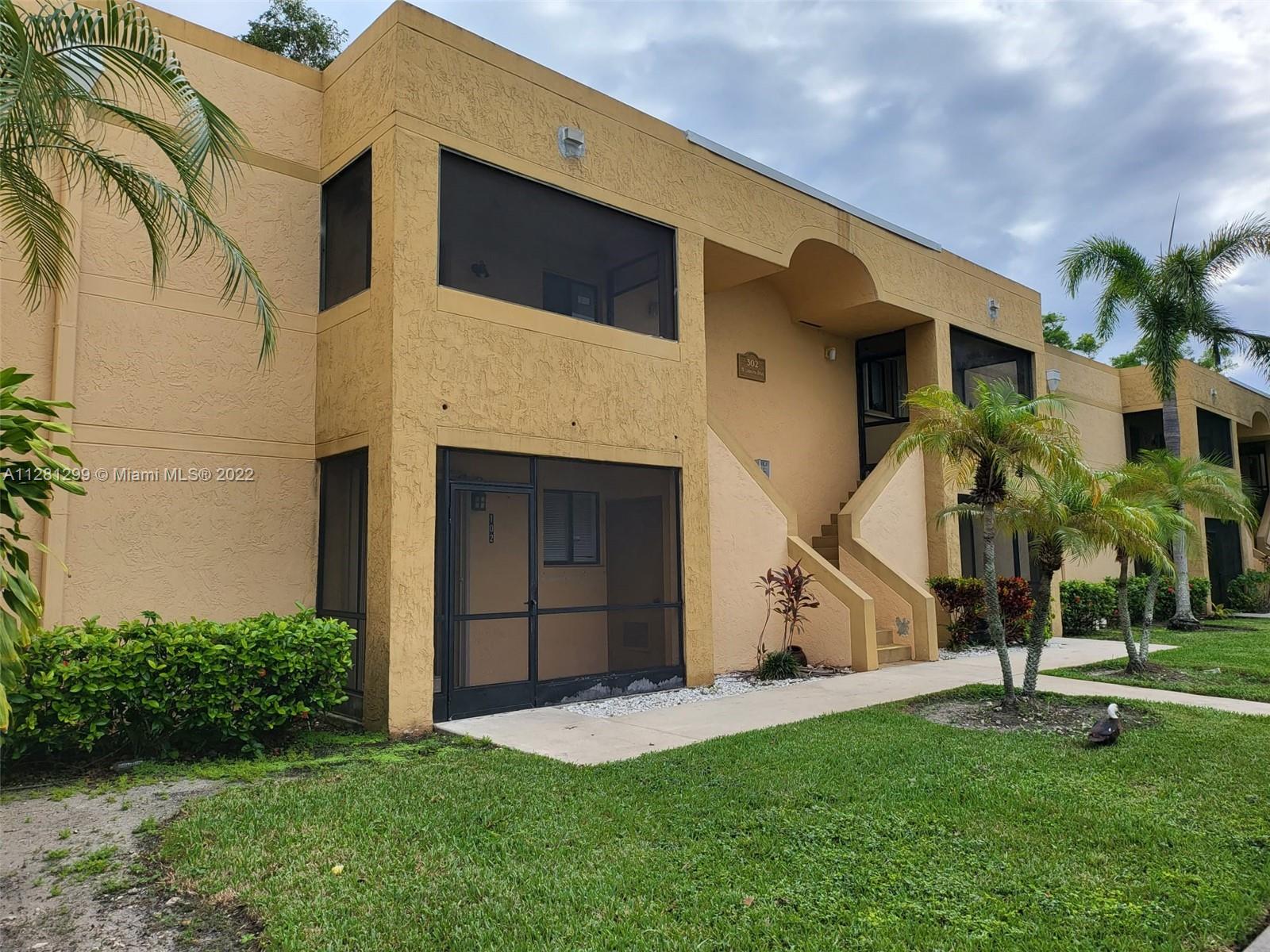 RACQUET CLUB VILLAGE APTS - Residential