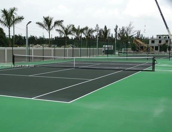 LANDMARK AT DORAL CONDO - Residential