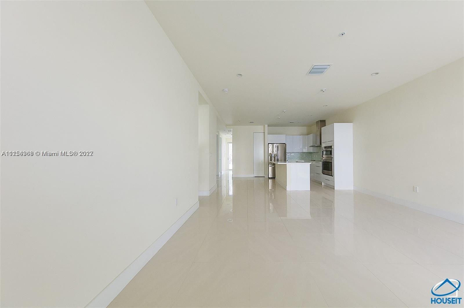 LANDMARK AT DORAL CONDO - Residential