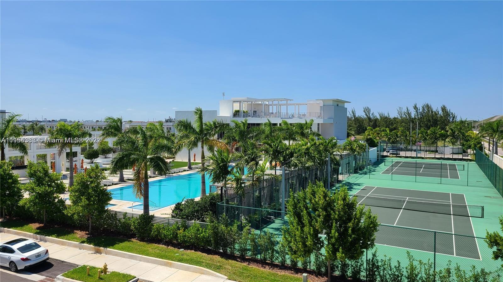 LANDMARK AT DORAL CONDO - Residential