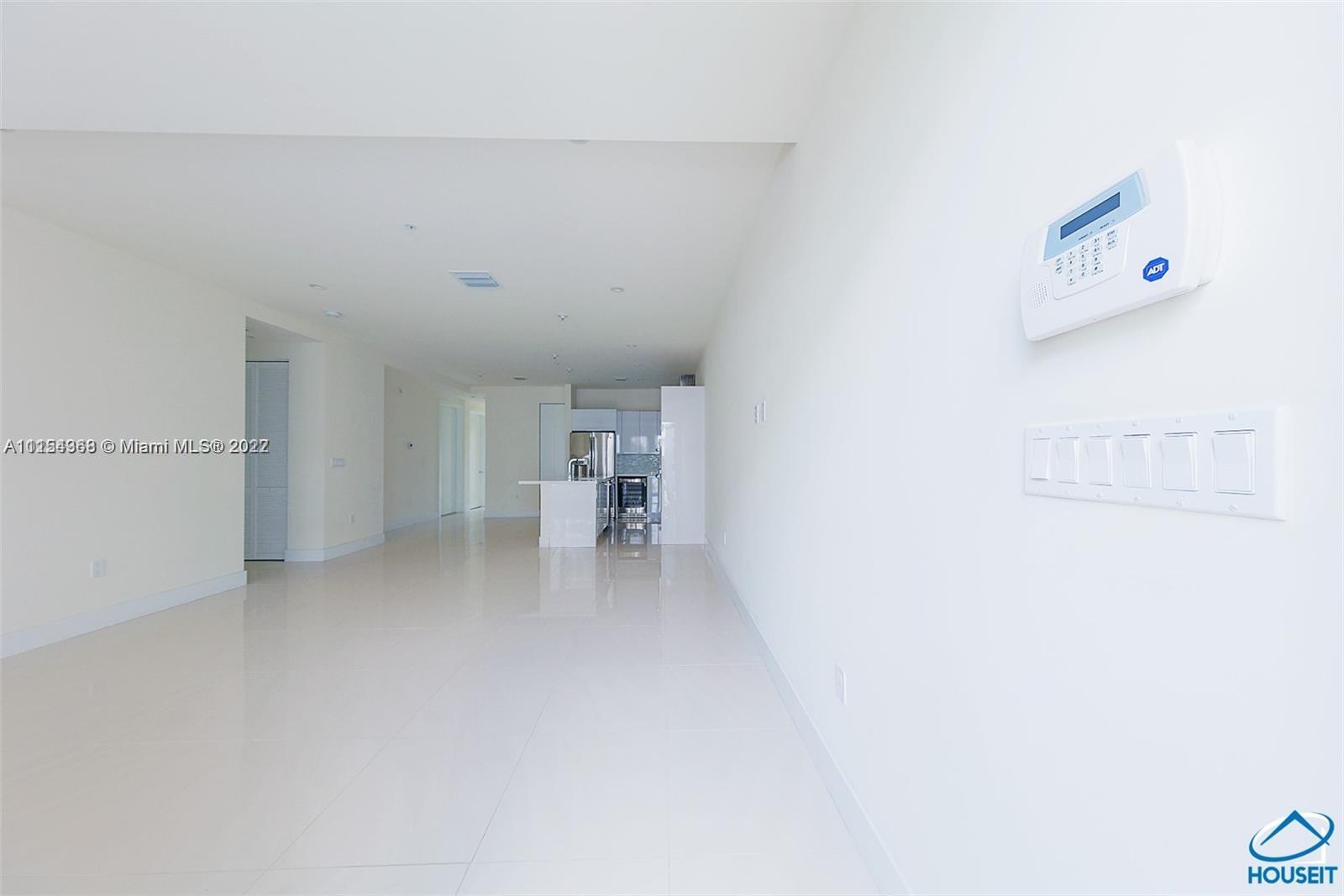 LANDMARK AT DORAL CONDO - Residential