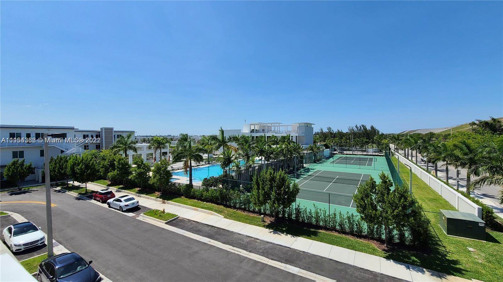 LANDMARK AT DORAL CONDO - Residential
