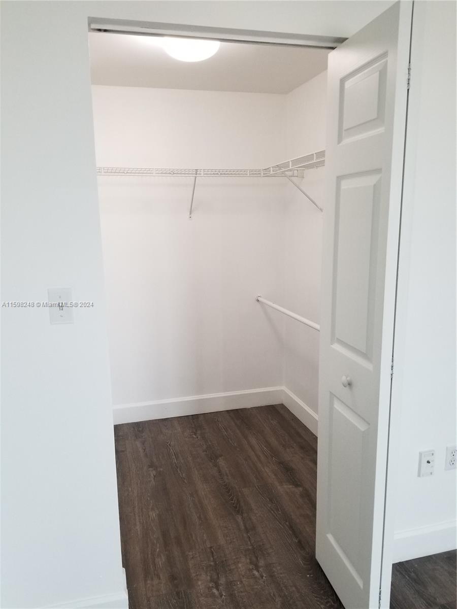 DOUGLAS GRAND CONDO - Residential Lease