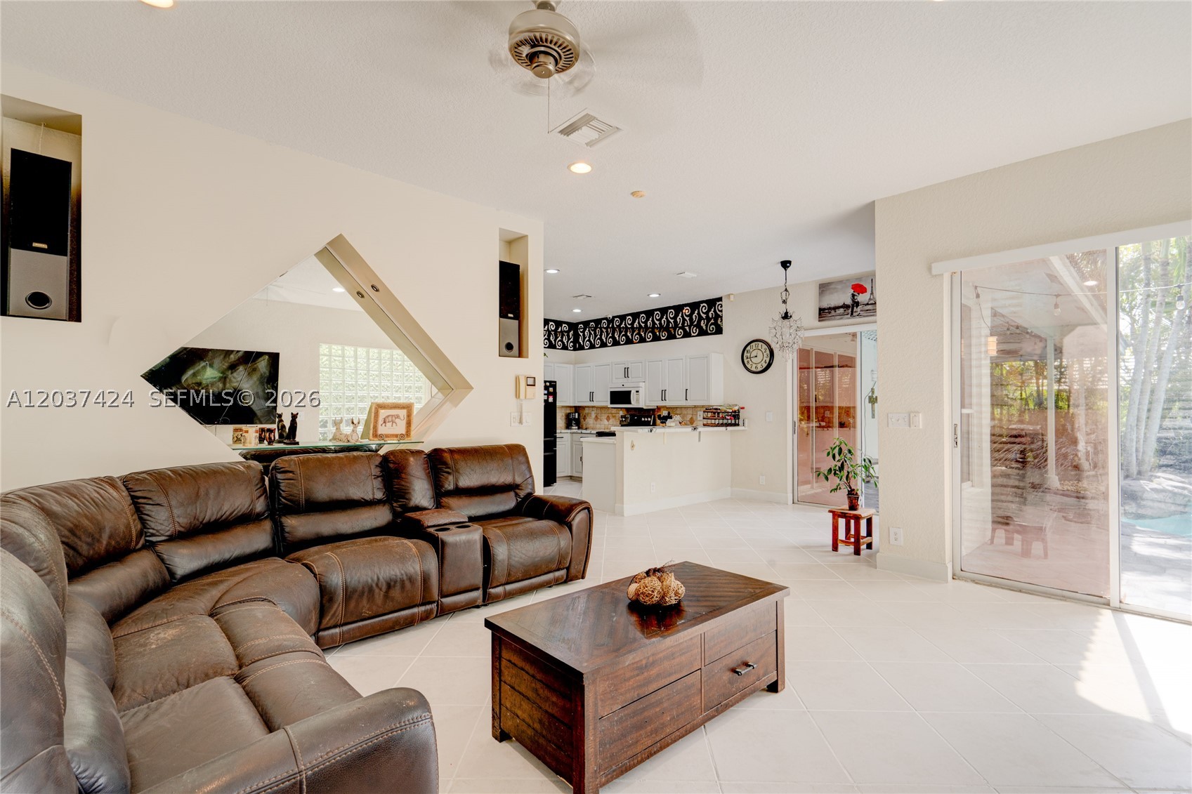 KENSINGTON - Residential
