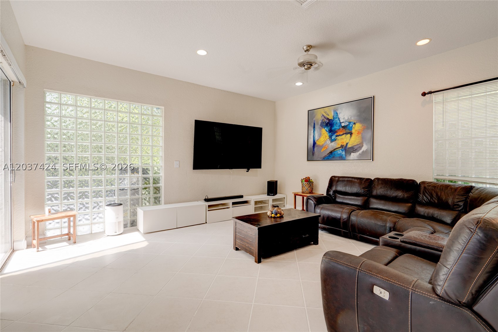 KENSINGTON - Residential
