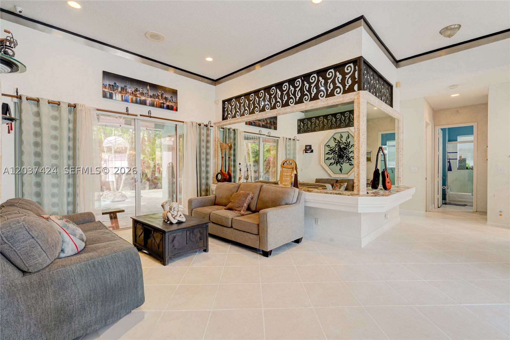 KENSINGTON - Residential