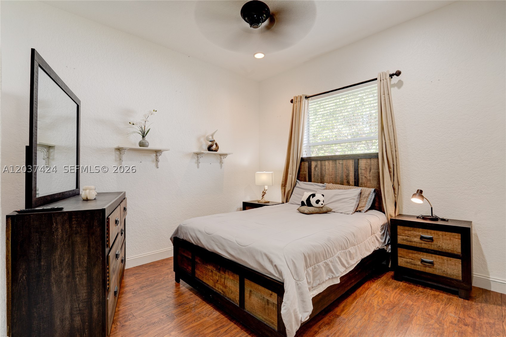 KENSINGTON - Residential