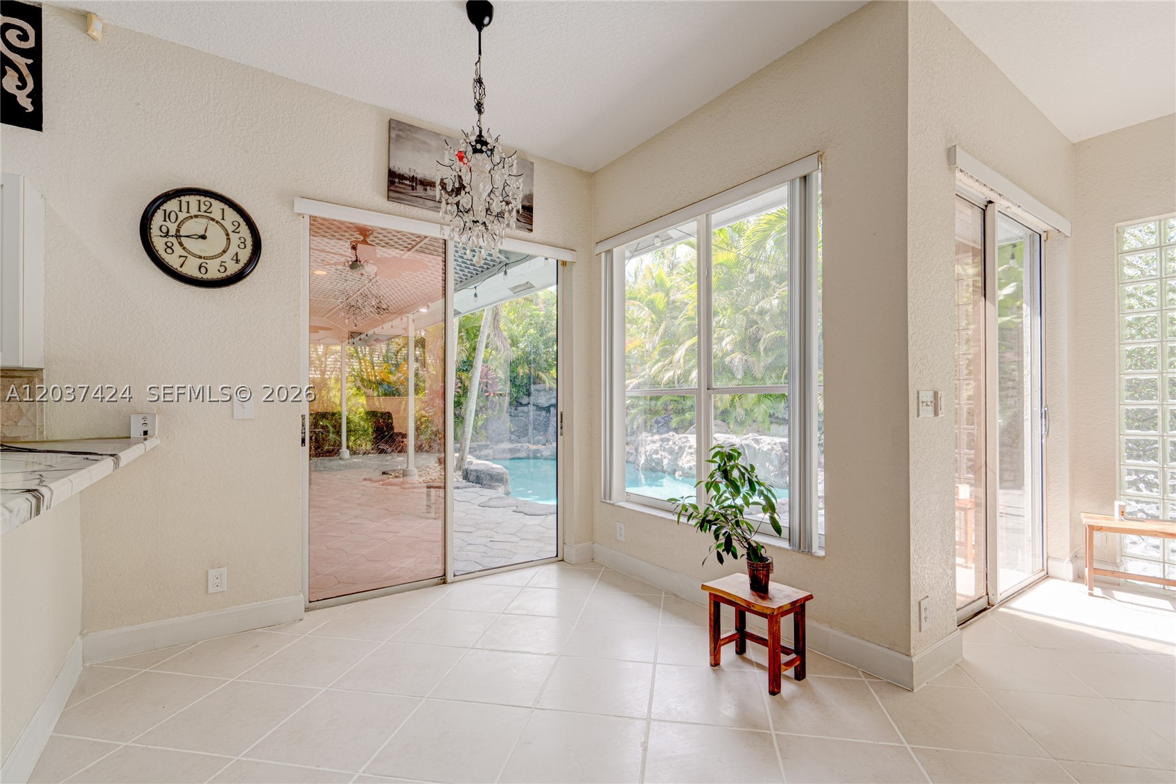 KENSINGTON - Residential