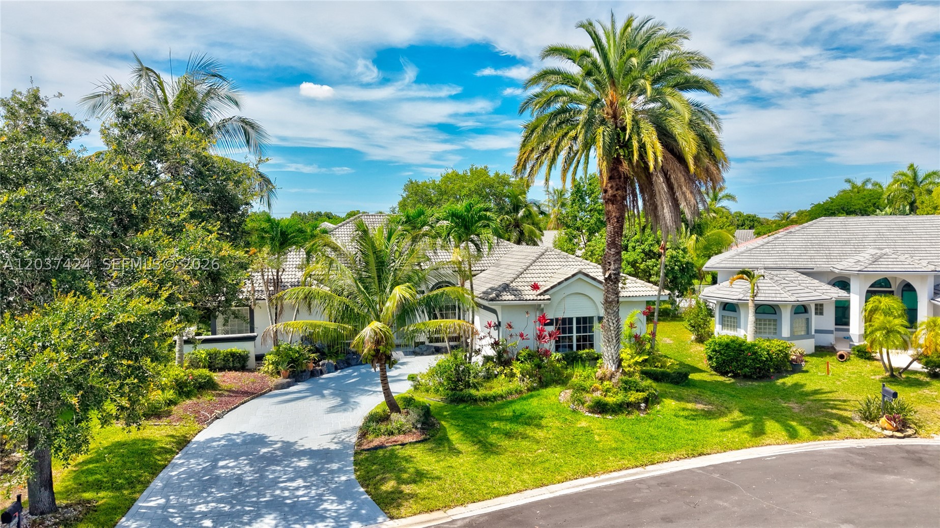 KENSINGTON - Residential