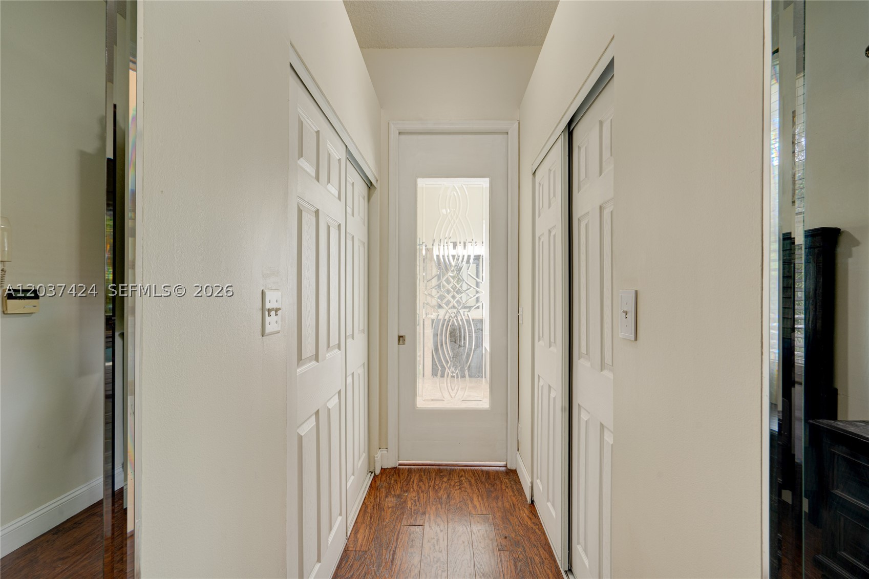 KENSINGTON - Residential