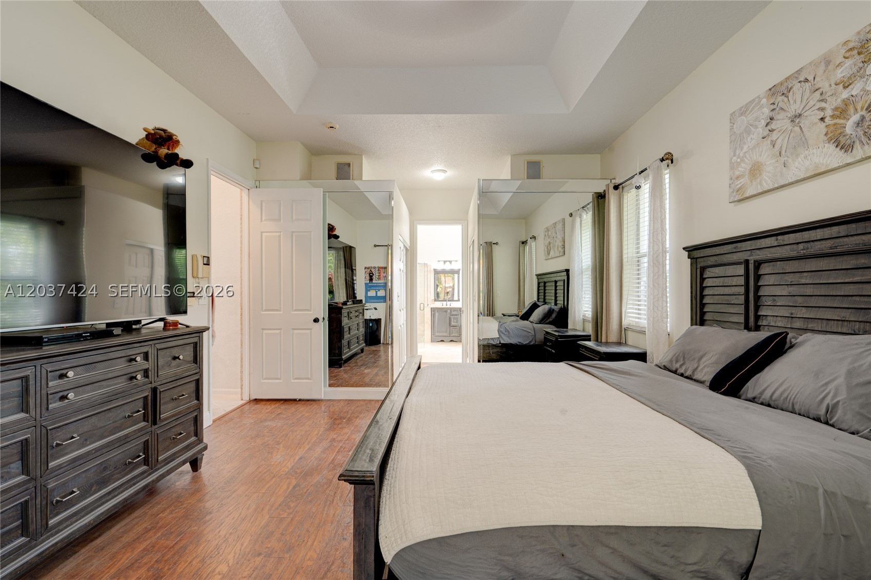 KENSINGTON - Residential
