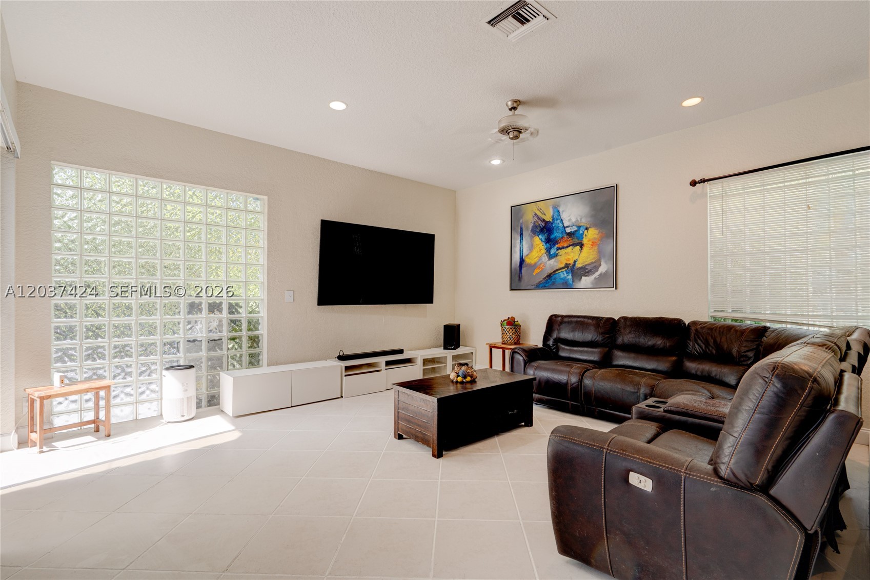 KENSINGTON - Residential