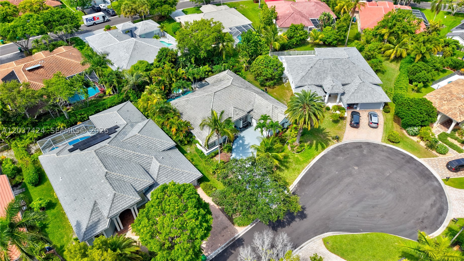 KENSINGTON - Residential