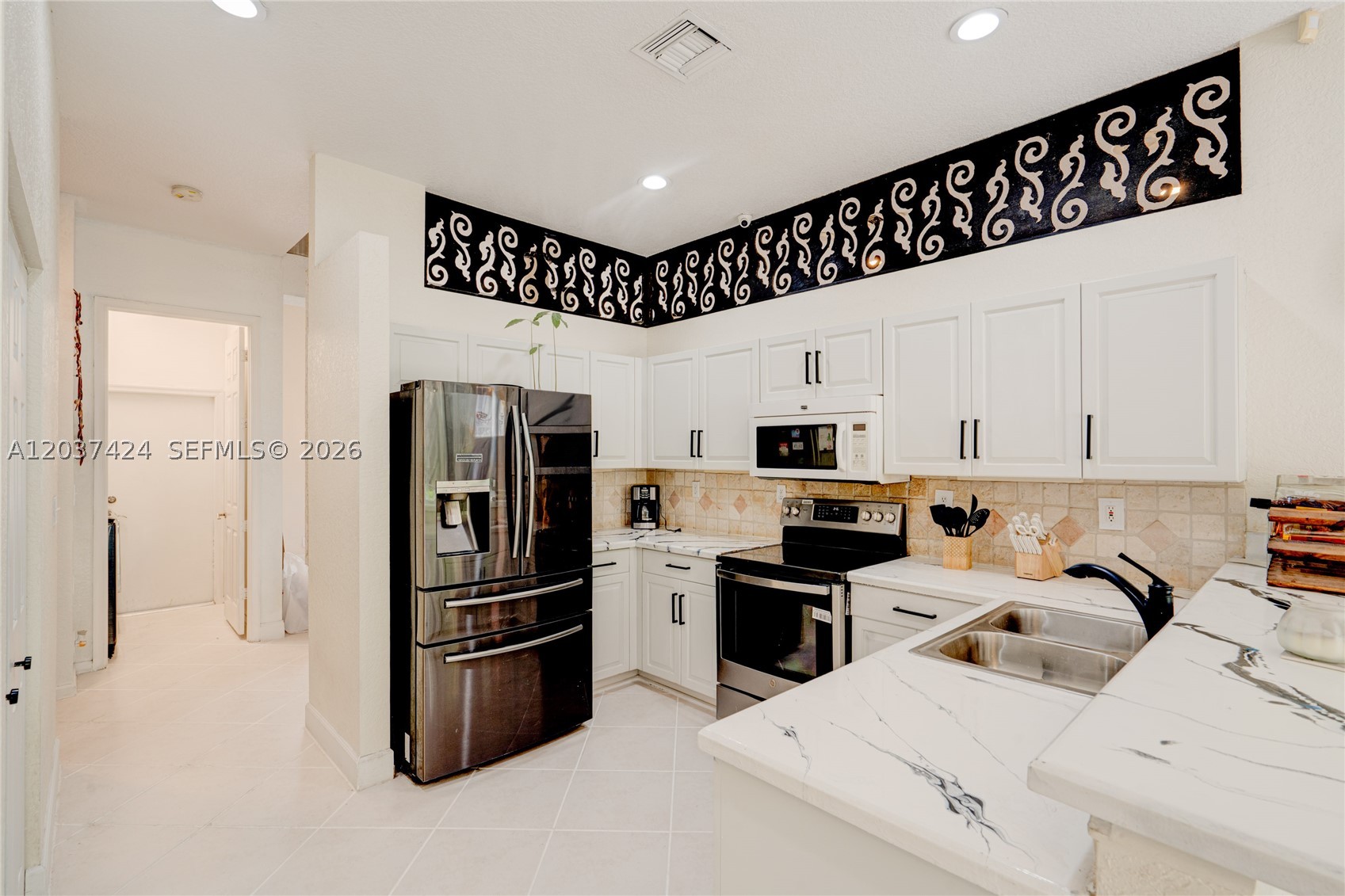 KENSINGTON - Residential