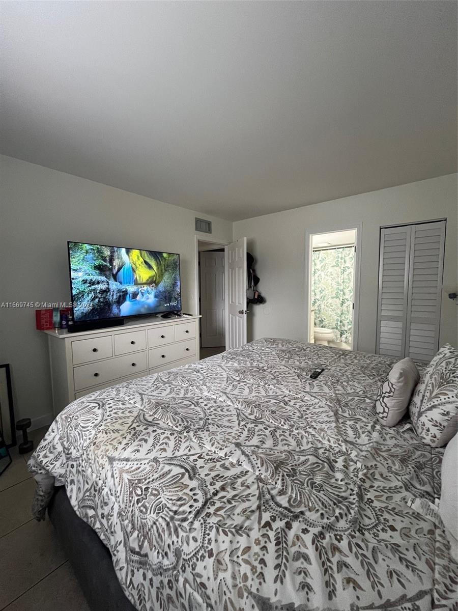 FONTAINEBLEAU GARDENS CON - Residential