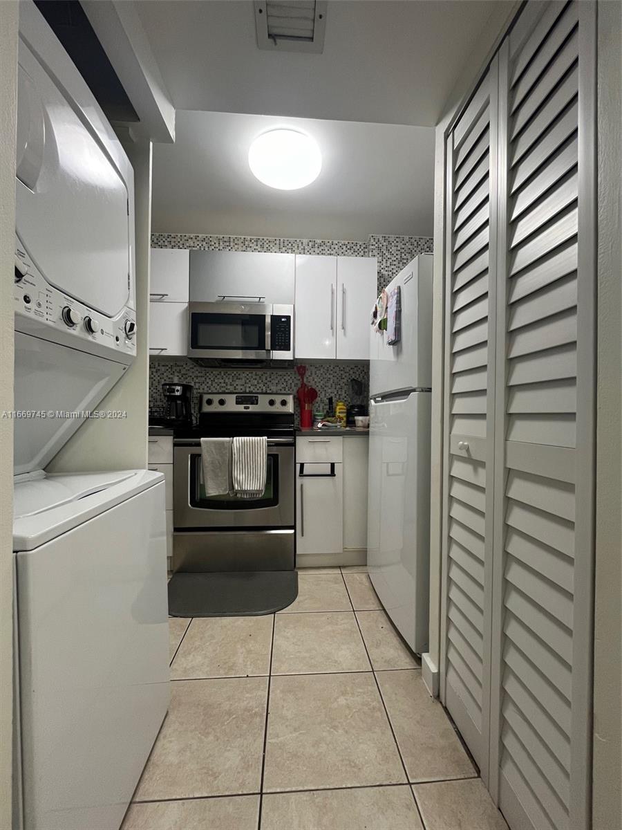 FONTAINEBLEAU GARDENS CON - Residential