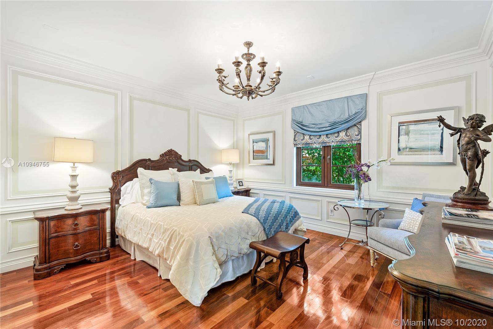INDIAN CREEK GOLF CLUB IS - Residential