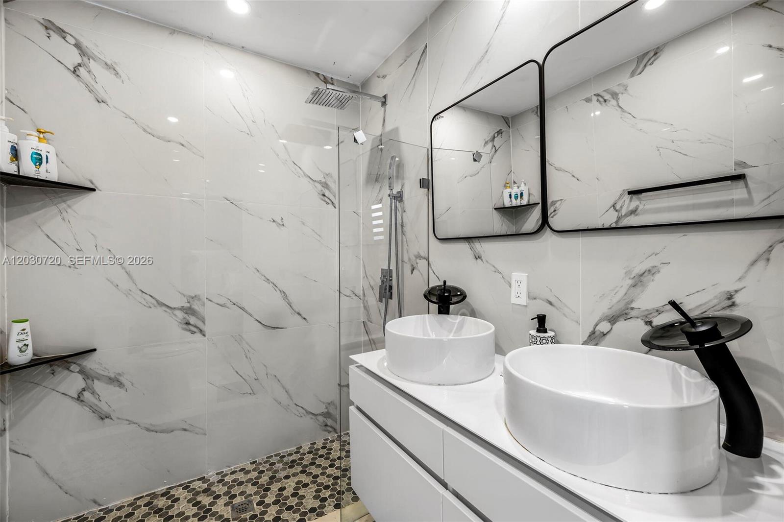 COLUMBIA PARK CORR PL - Residential Lease