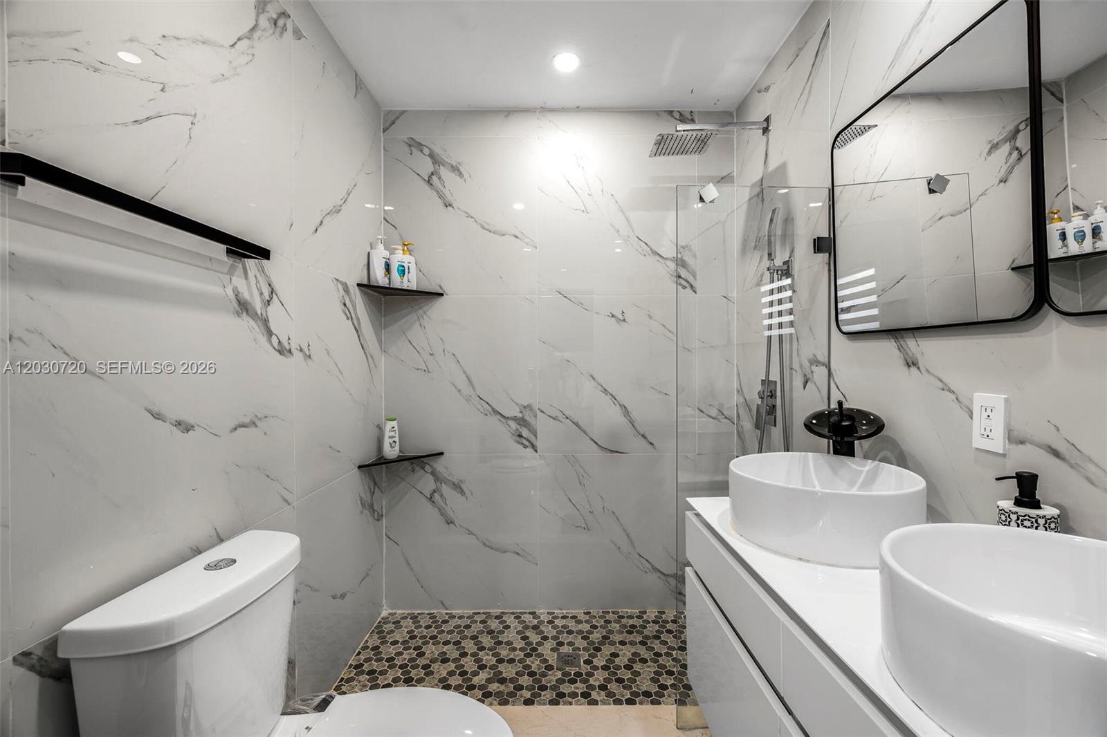COLUMBIA PARK CORR PL - Residential Lease