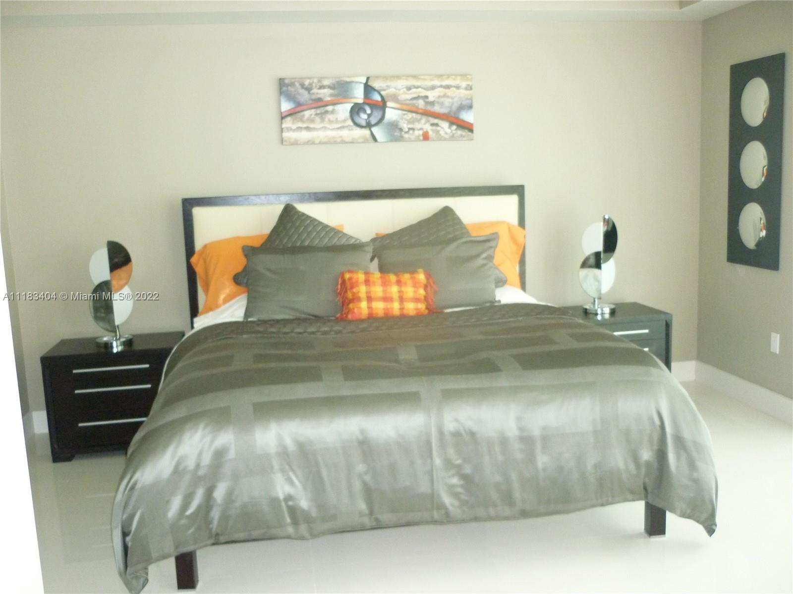 IVY CONDO - Residential Lease