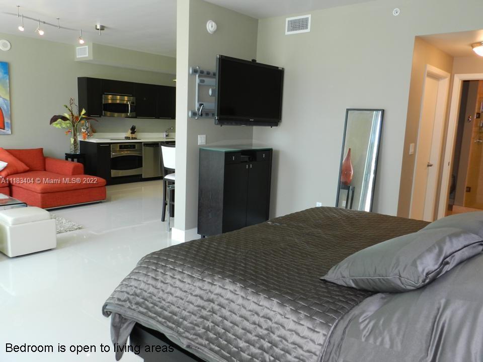 IVY CONDO - Residential Lease