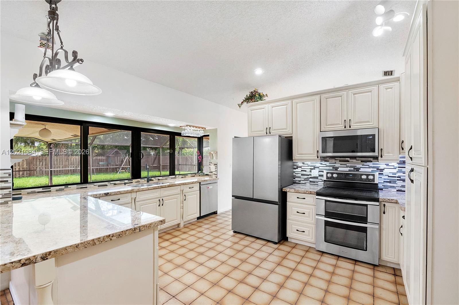 CYPRESS GLEN - Residential