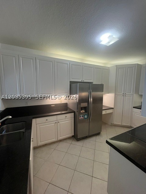 Spacious unit in convenient location near highways and shopping.  Laundry located inside unit.