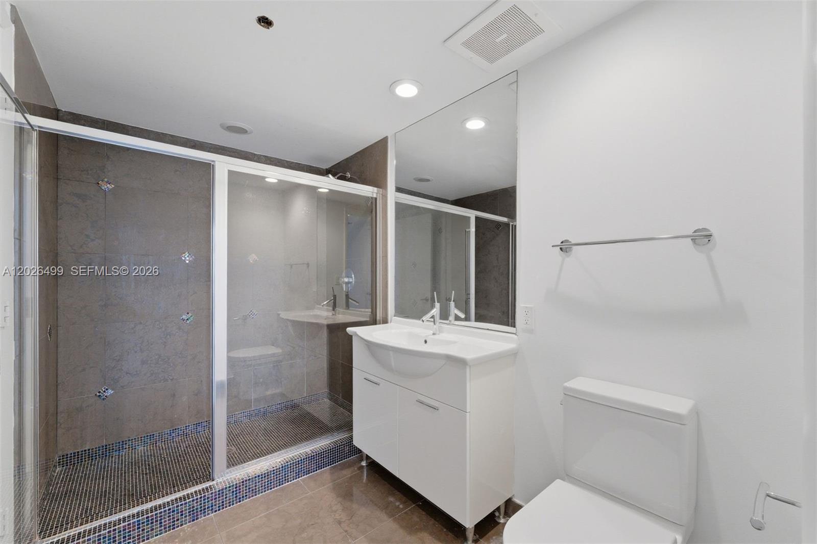 ICONBRICKELL CONDO NO 1 - Residential Lease