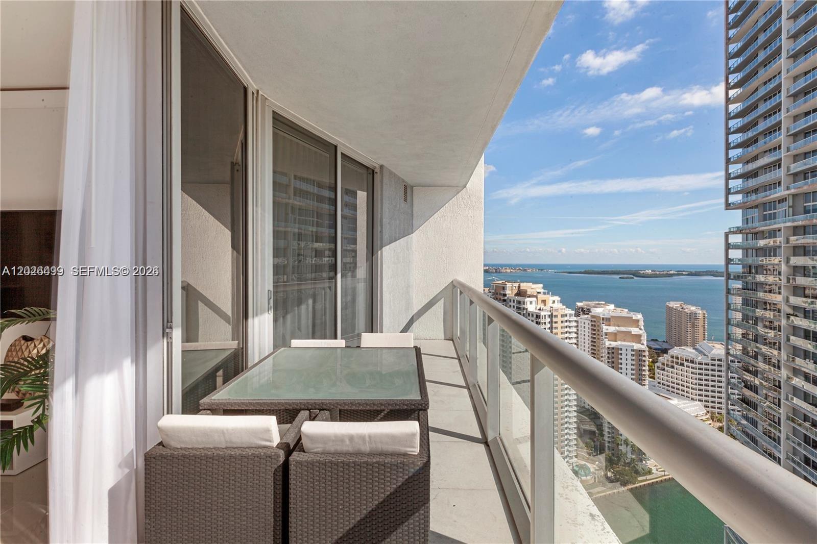 ICONBRICKELL CONDO NO 1 - Residential Lease
