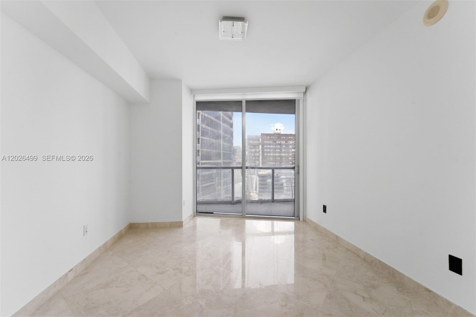 ICONBRICKELL CONDO NO 1 - Residential Lease
