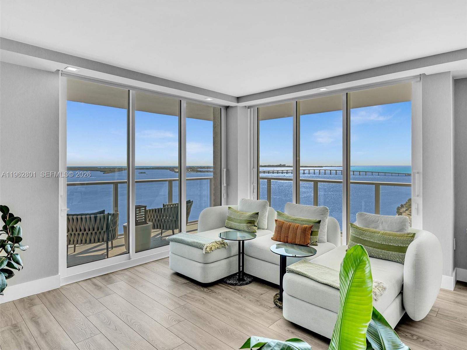 THE MARK ON BRICKELL COND - Residential