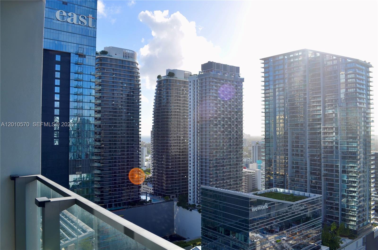 REACH CONDO - Residential