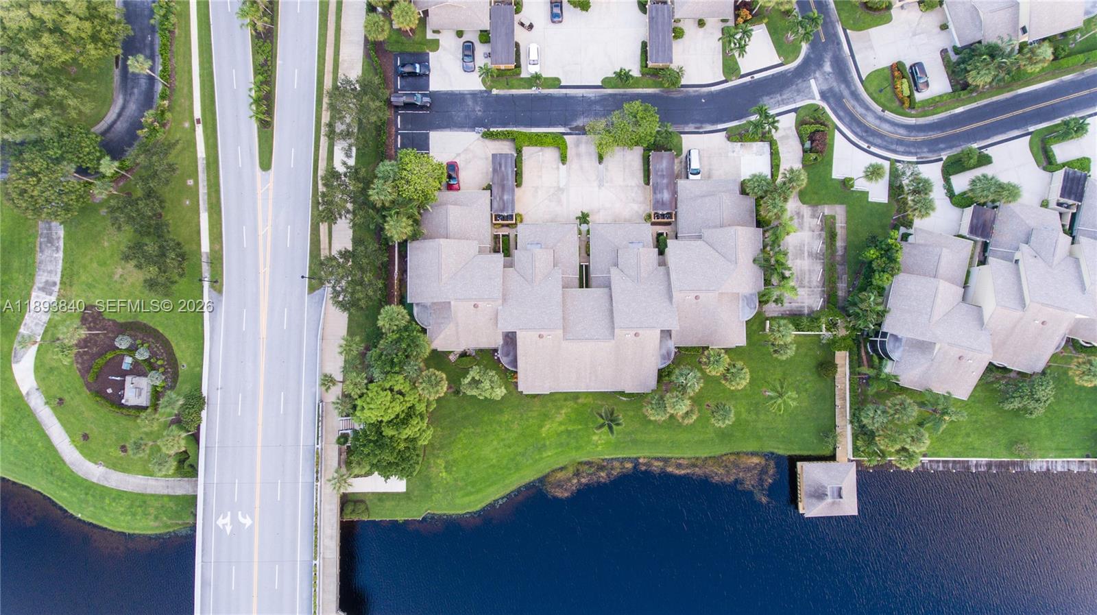 JONATHANS LANDING - Residential